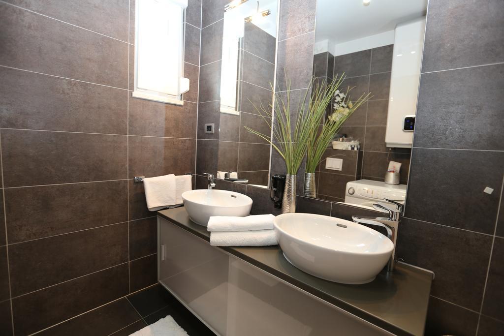 Beach Apartments Dumicic Подстрана Екстериор снимка